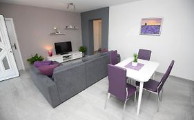 Apartments Lidija - Sea View Apartment With Exclusive Right Of Using Hot Tub Or Split Level Apartment With Exclusive Right Of Using Pool